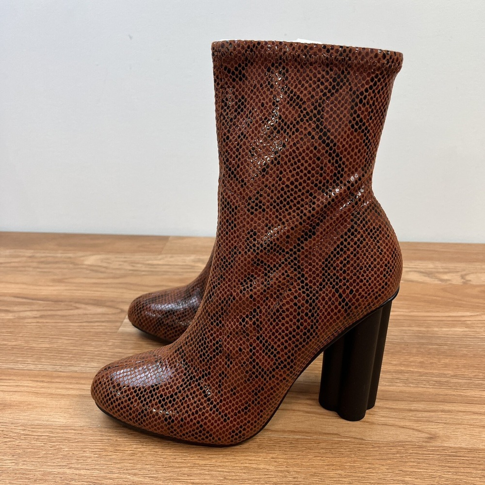 ASOS DESIGN Eliza Heeled Sock Boots in Snake Women's US Size‎ 8 NEW